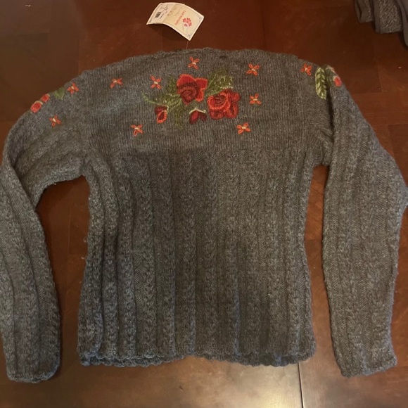 Lost Horizon Women Sweater Button Up 100% Wool Handmade Rare To Find fair trade - Picture 8 of 15